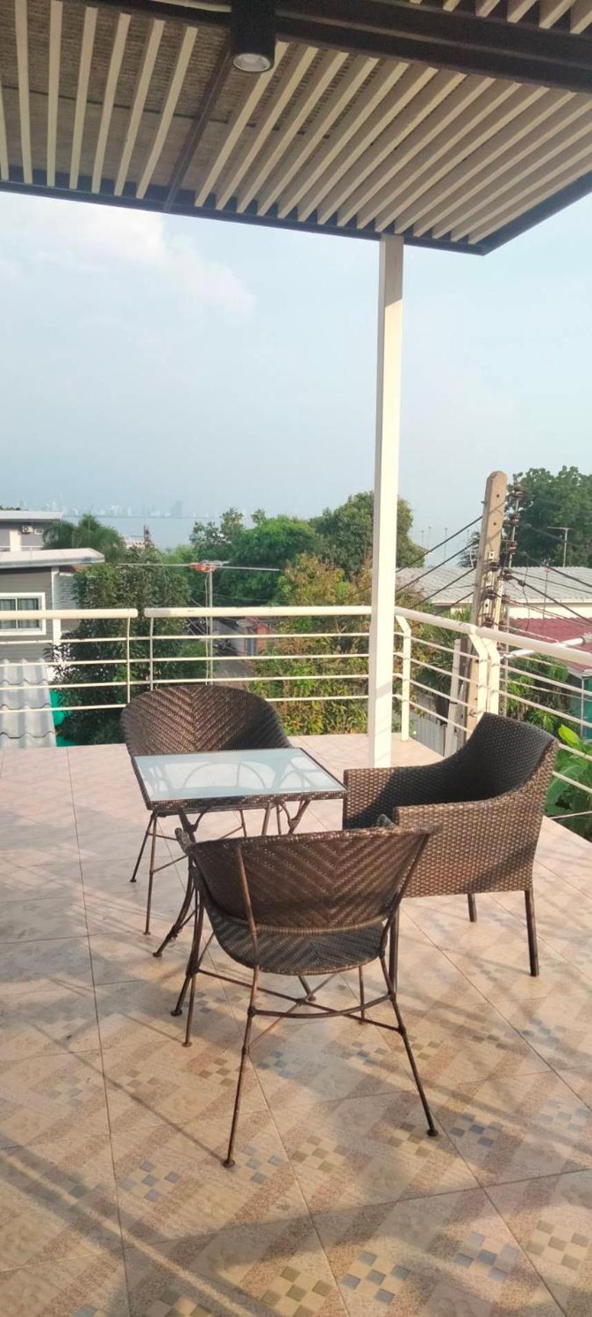 Koh Larn Riviera Hotel Ngoại thất bức ảnh
