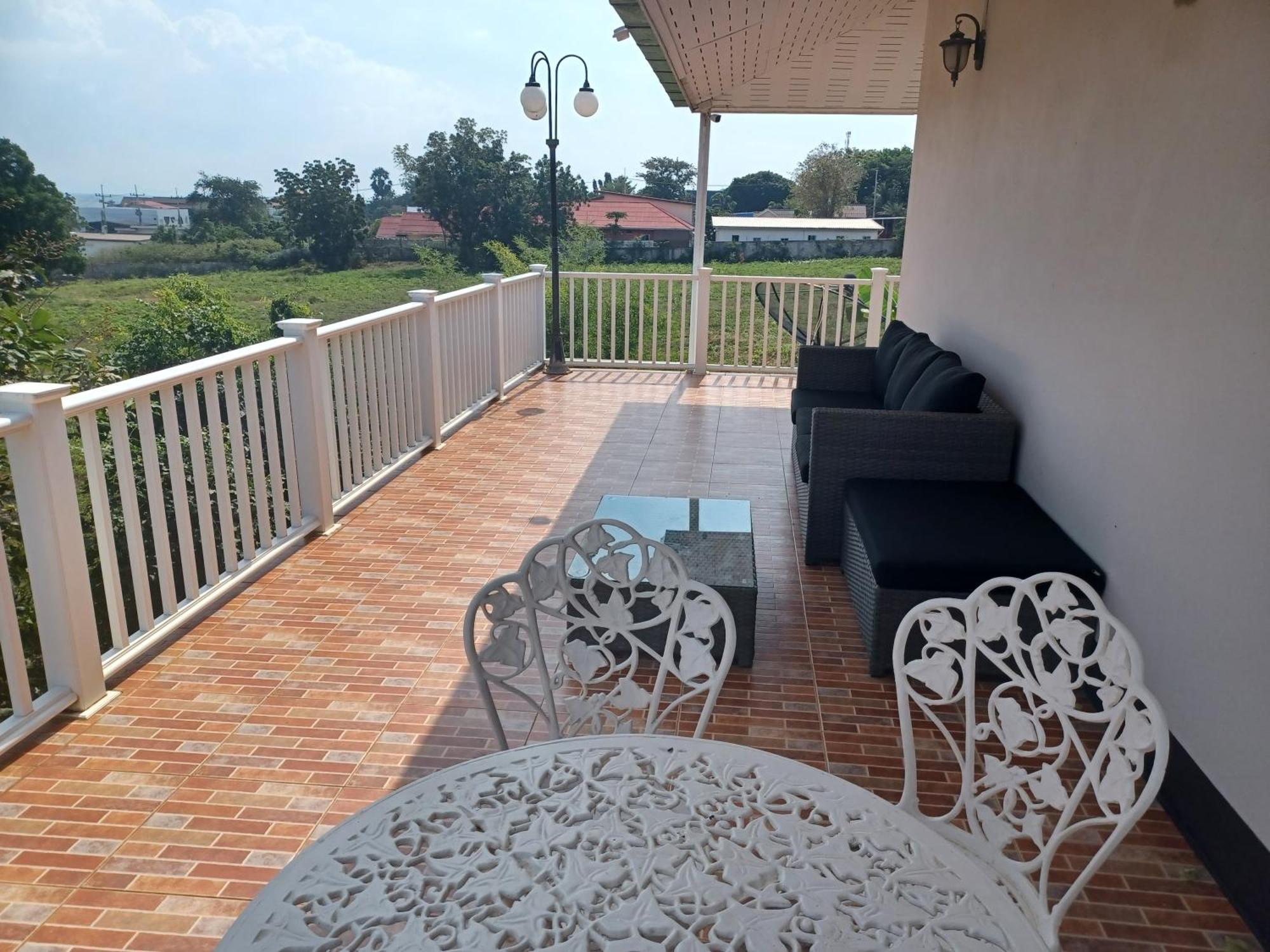 Koh Larn Riviera Hotel Ngoại thất bức ảnh