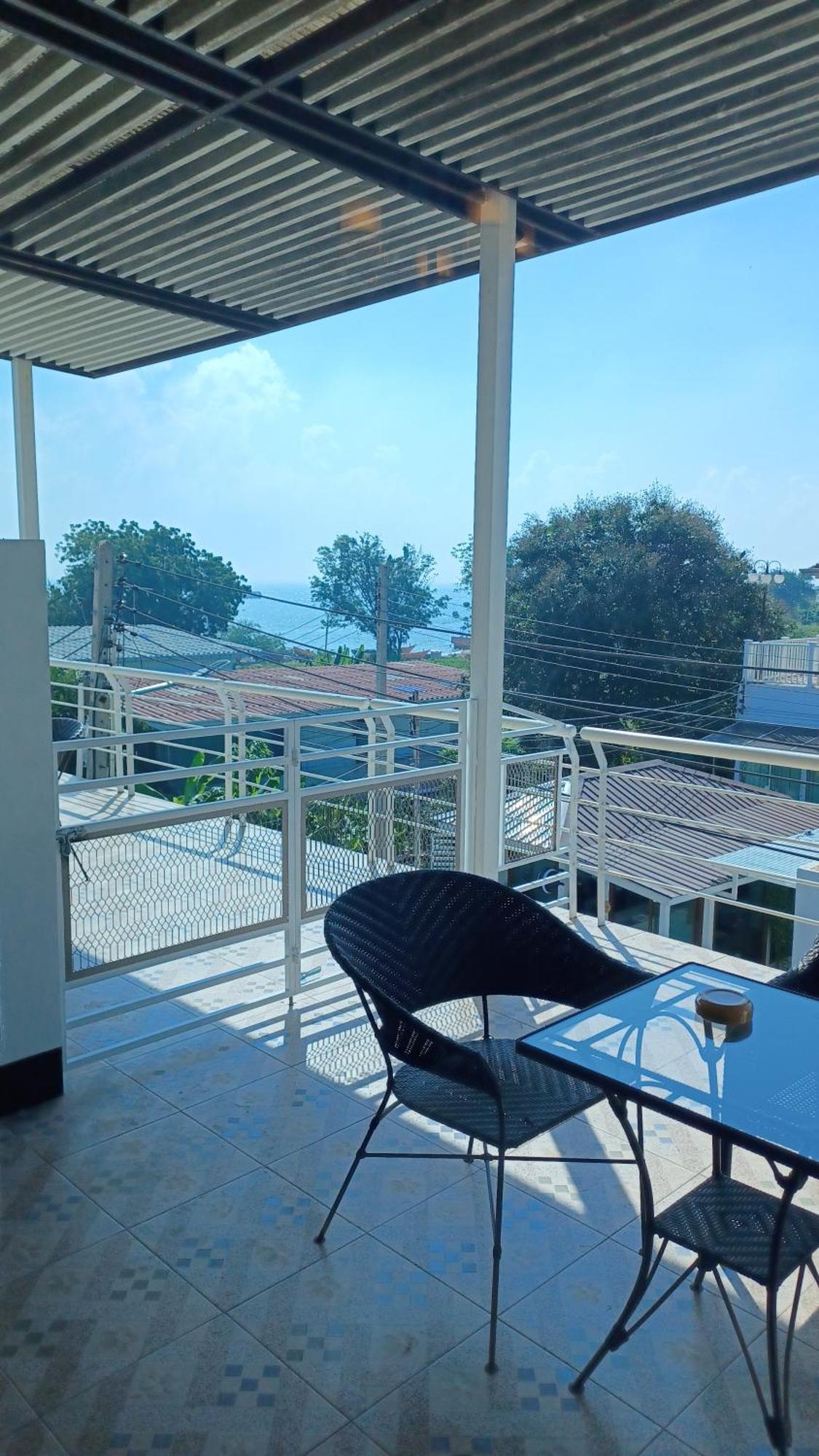 Koh Larn Riviera Hotel Ngoại thất bức ảnh