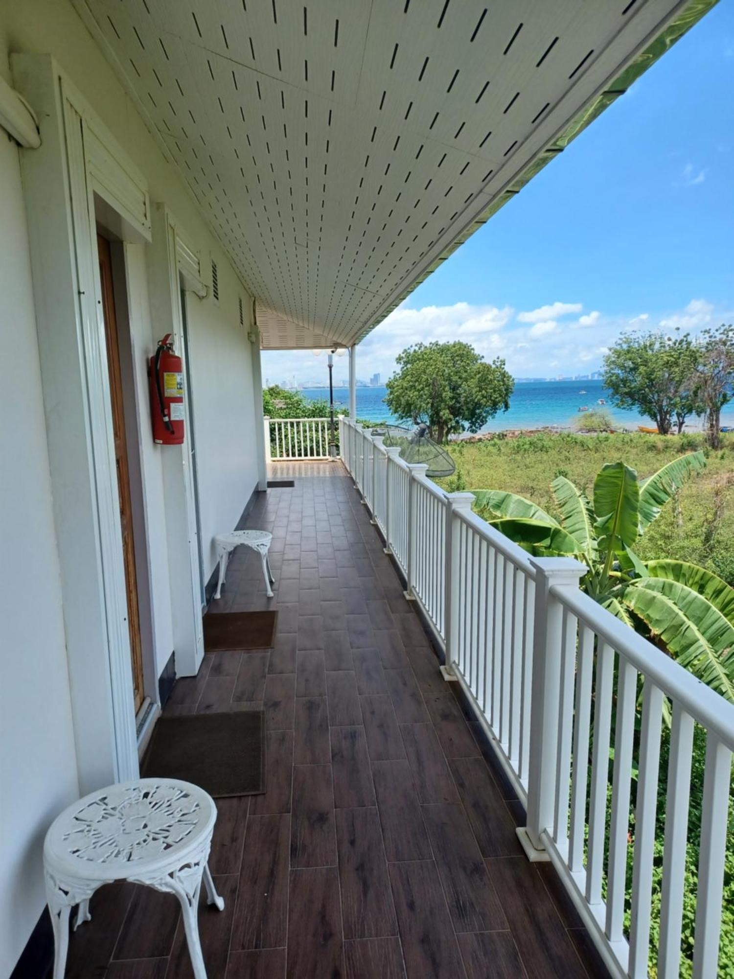 Koh Larn Riviera Hotel Ngoại thất bức ảnh