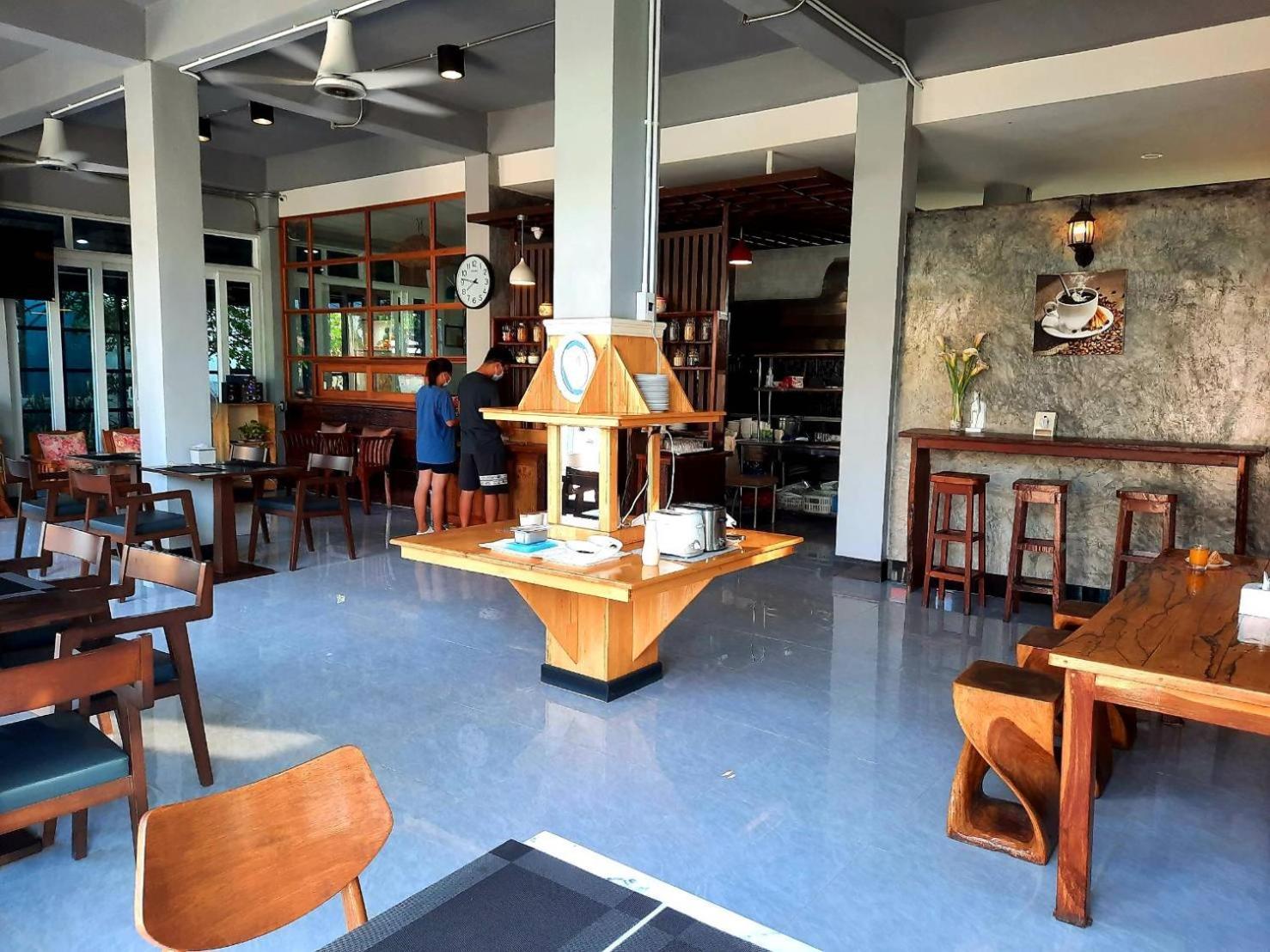 Koh Larn Riviera Hotel Ngoại thất bức ảnh
