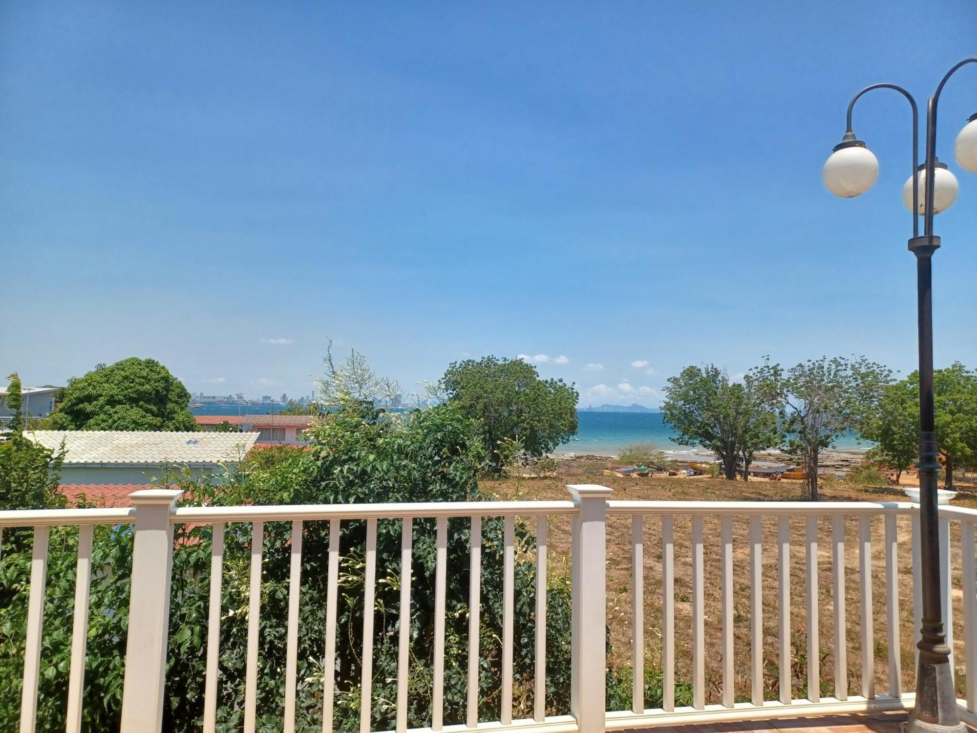 Koh Larn Riviera Hotel Ngoại thất bức ảnh