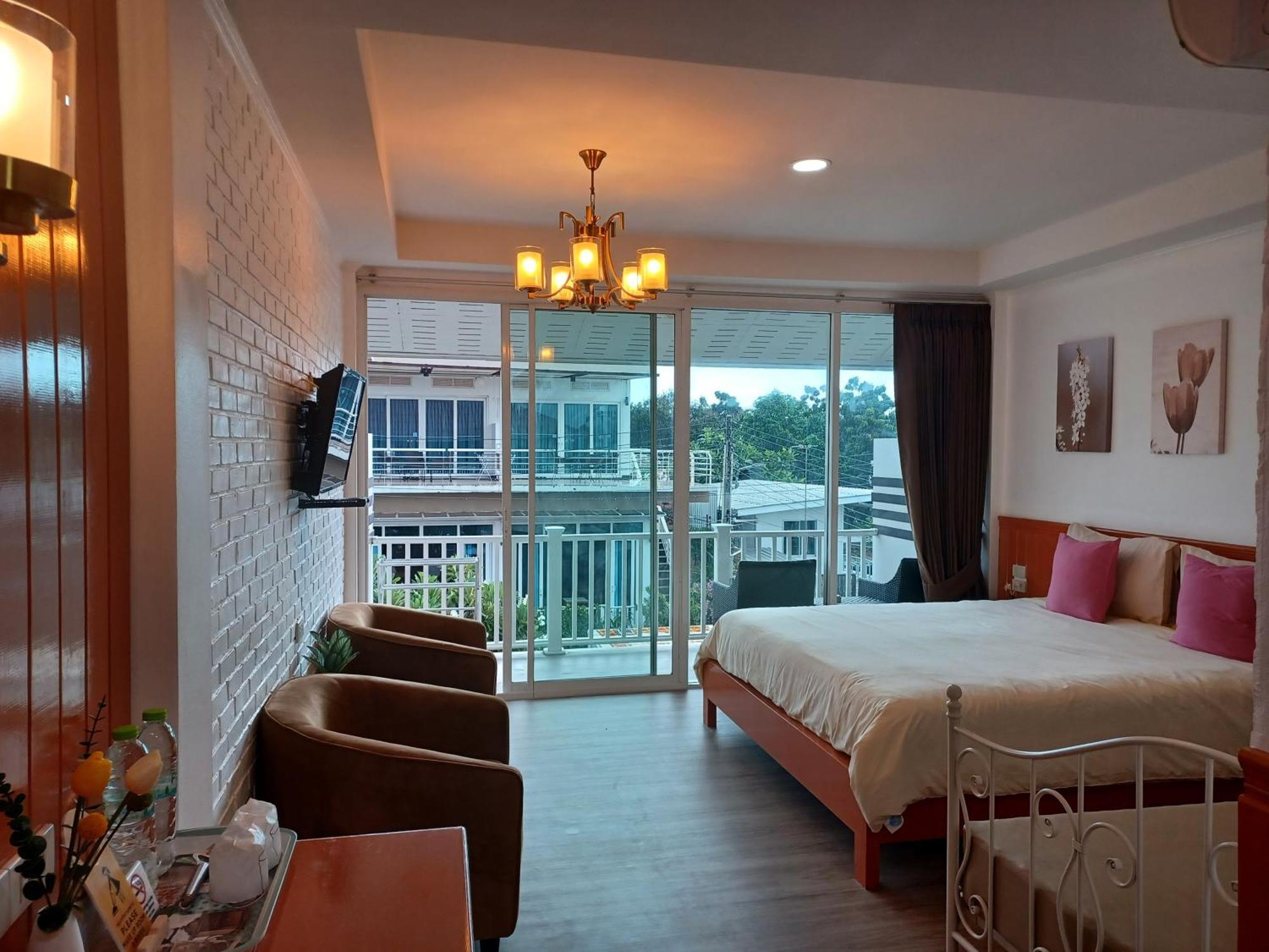 Koh Larn Riviera Hotel Ngoại thất bức ảnh